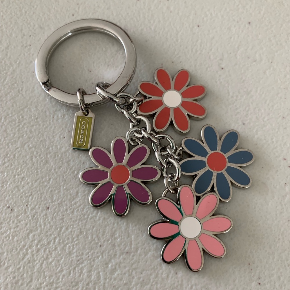 Coach flower keyring